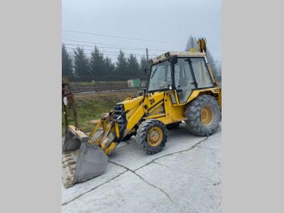 JCB 3CX in vendita da Damrah Trading