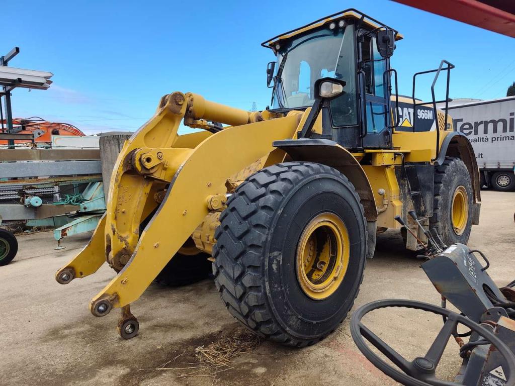 Caterpillar 966M Foto 1