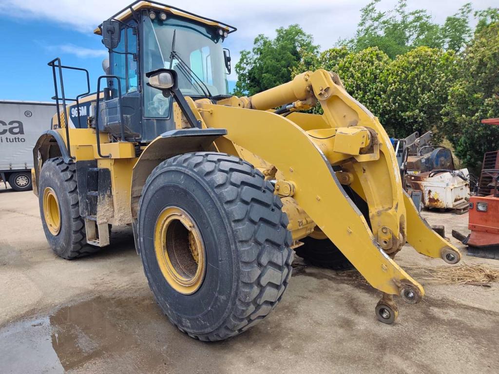 Caterpillar 966M Foto 2