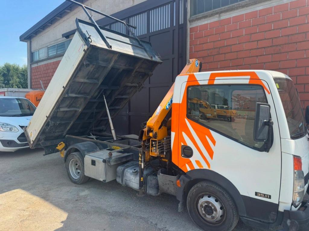 Nissan CABSTAR 35.11 Foto 1