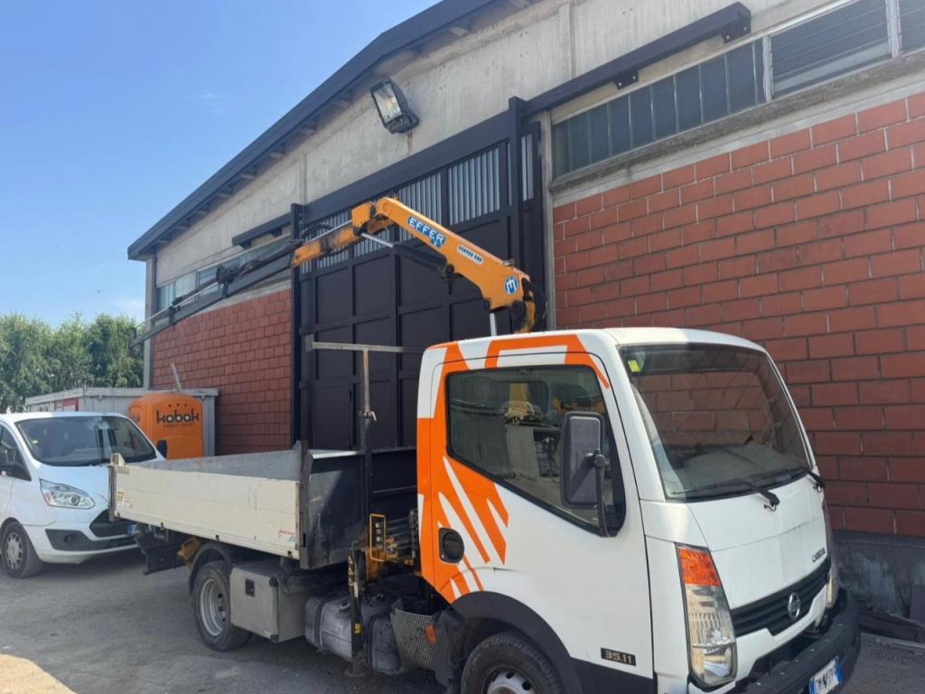 Nissan CABSTAR 35.11 Foto 2