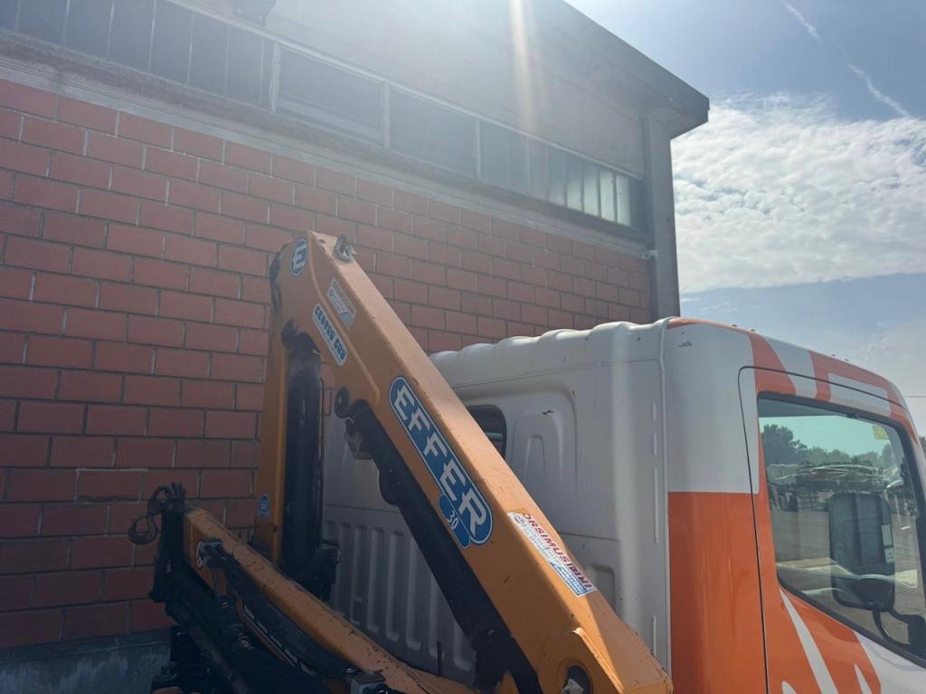 Nissan CABSTAR 35.11 Foto 3