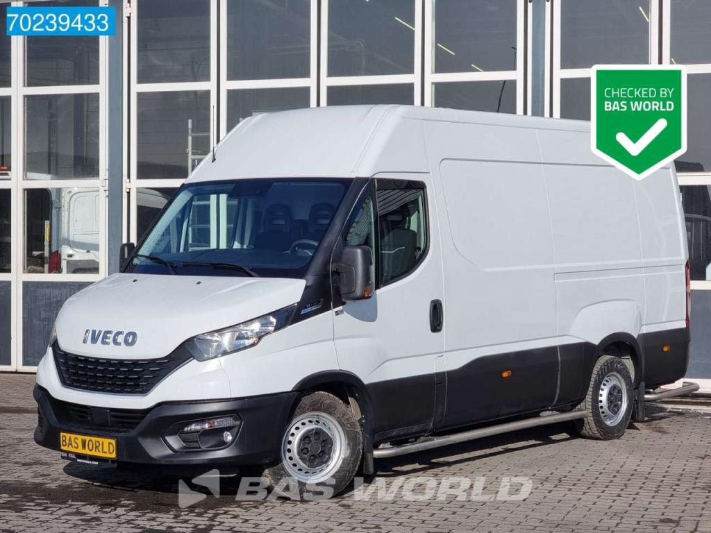 Iveco Daily 35S14 Automaat Nwe model L2H2 3500kg trekhaak Airco Cruise 12m3 Airco Trekhaak Cruise control Foto 1