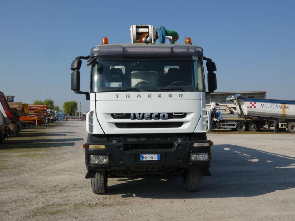 Iveco trakker 450 Foto 5