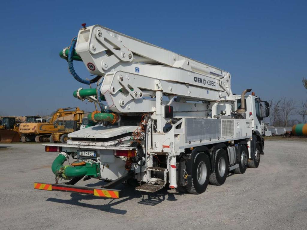 Iveco trakker 450 Foto 6
