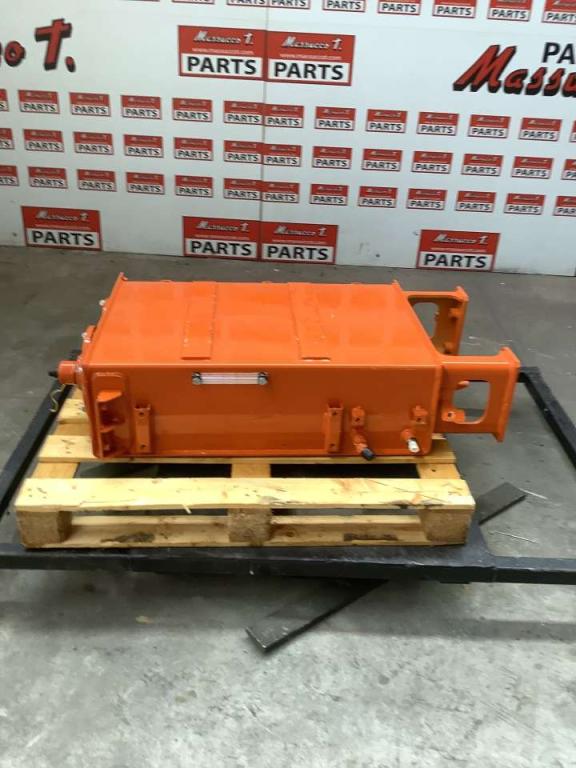 Serbatoio olio idraulico per Hitachi ZX135 US-7 Foto 1