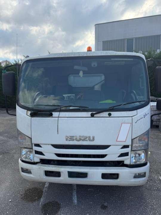 Isuzu P75 Foto 5