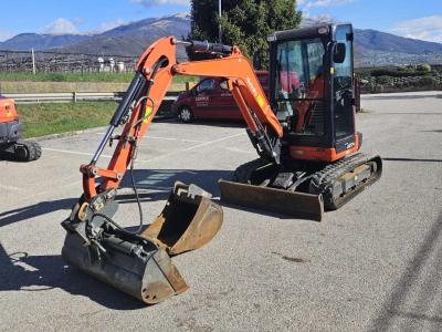 Kubota U27-4
