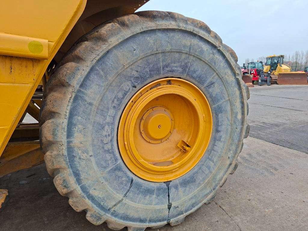 Caterpillar 631E (3 Units Available) Foto 26