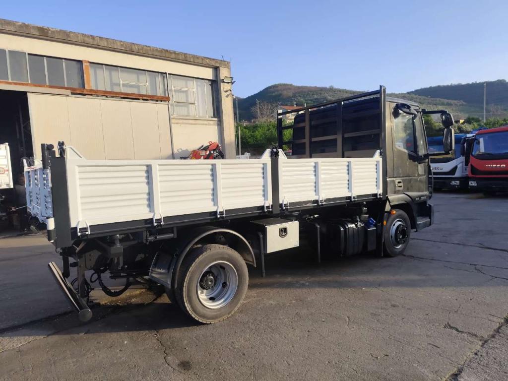 Iveco EUROCARGO 75E16 Foto 11