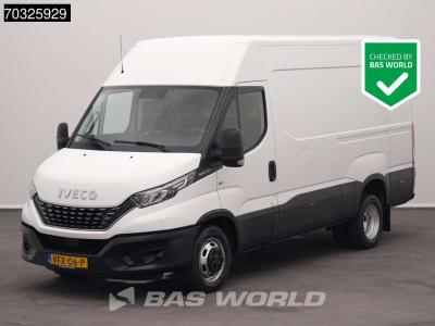 Iveco Daily 35C18 3.0L Automaat Dubbellucht L2H2 3,5t Trekhaak ACC LED Navi Parkeersensoren 180PK Euro6 L in vendita da BAS World B.V.