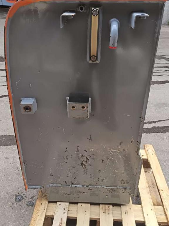 Serbatoio gasolio per Fiat Kobelco E 135 Foto 3