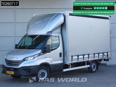 Iveco Daily 35S21 3.0L 210PK Automaat Schuifzeilen Laadklep ACC LED CarPlay Euro6 Schuifzeil Zeilen Koffe in vendita da BAS World B.V.