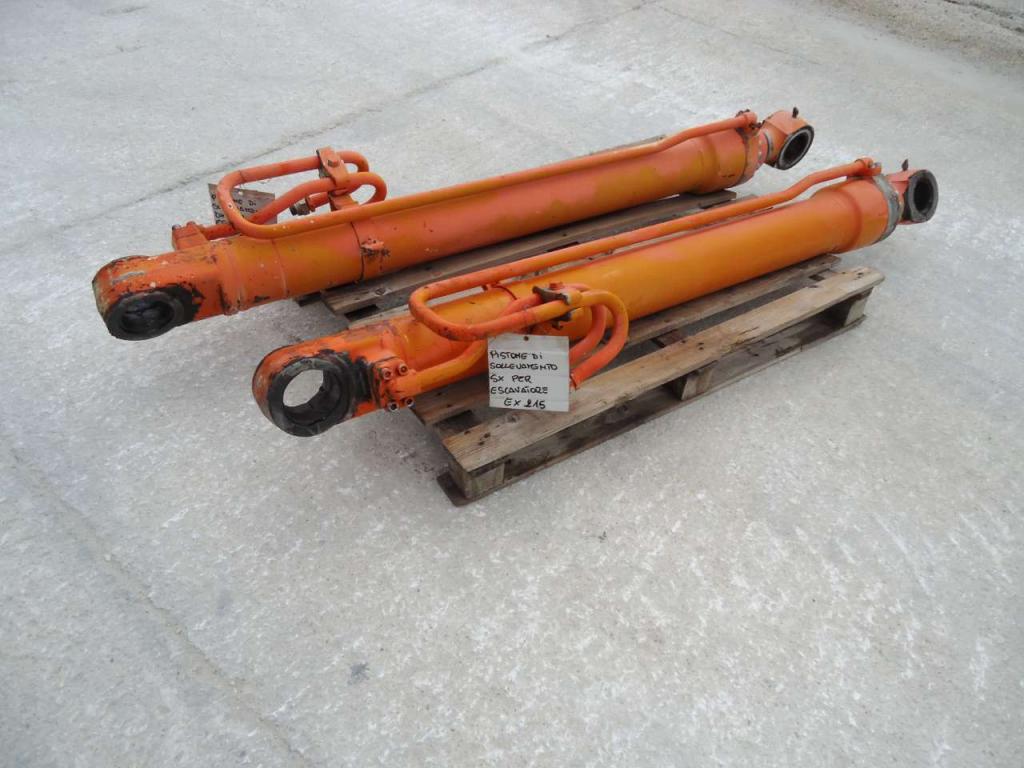 Pistone sollevamento per Fiat Hitachi EX215 Foto 2