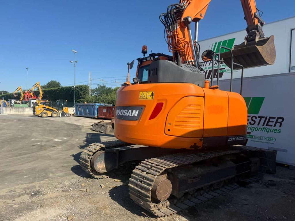 Doosan DX140LCR-5 Foto 1