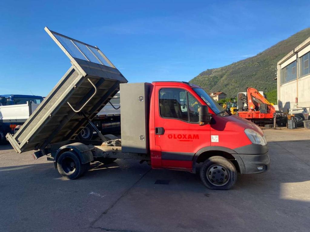 Iveco DAILY 35C13 Foto 26