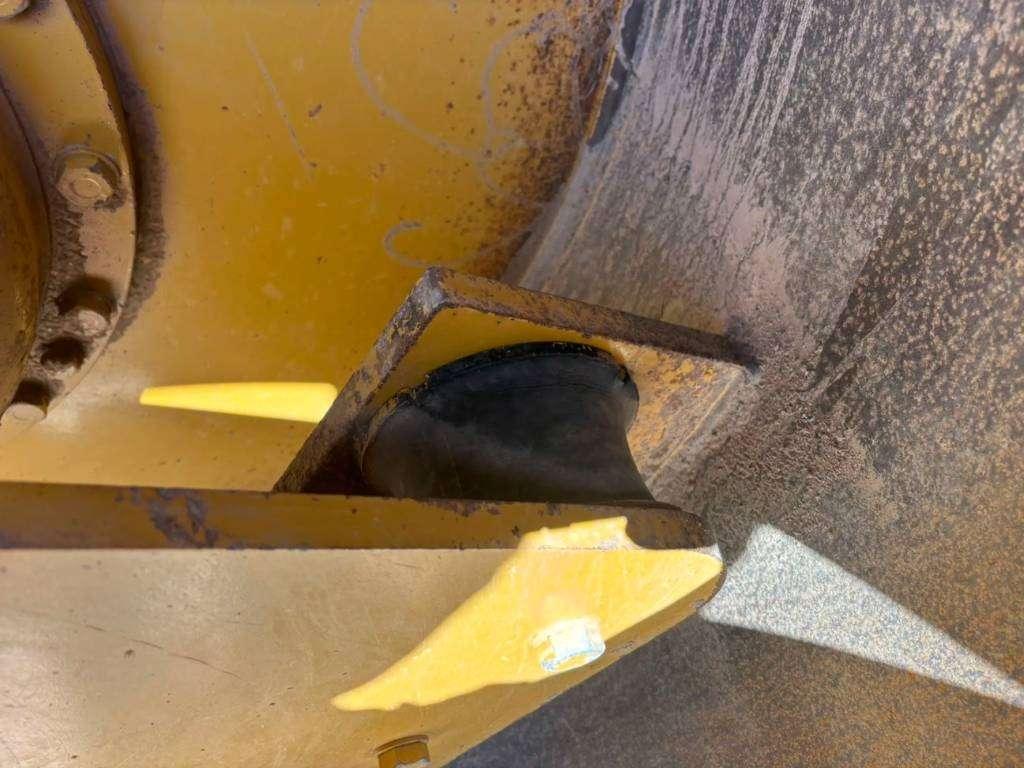 Caterpillar CS 563 D Foto 15