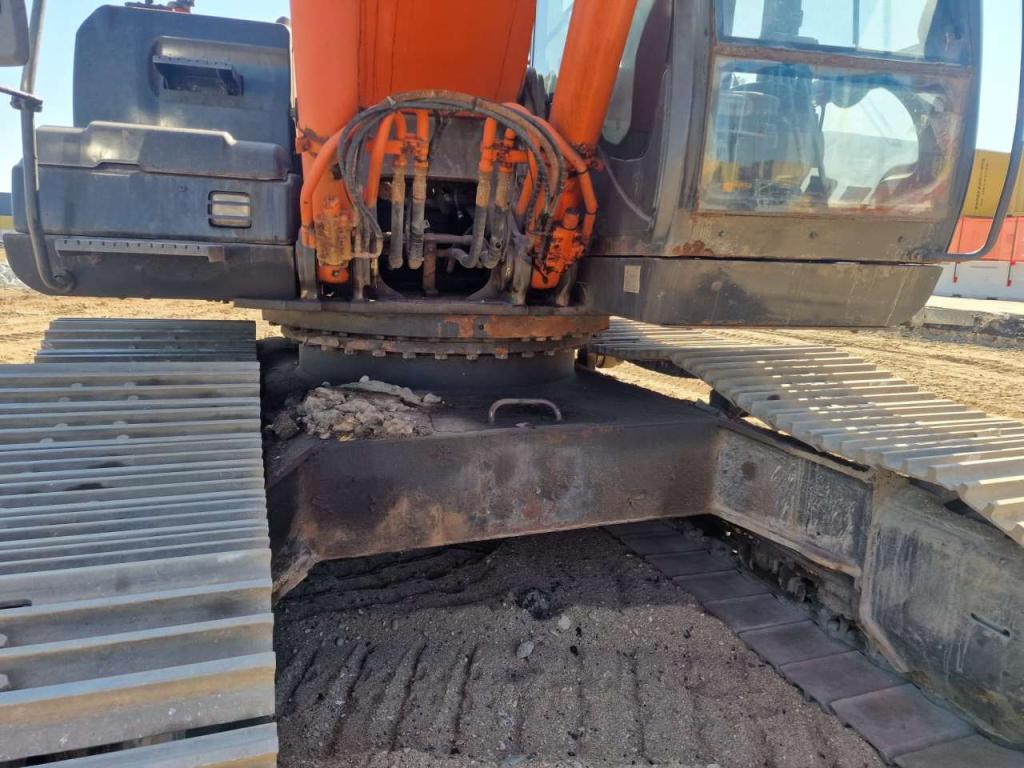Hitachi ZX350LC-5B Foto 8