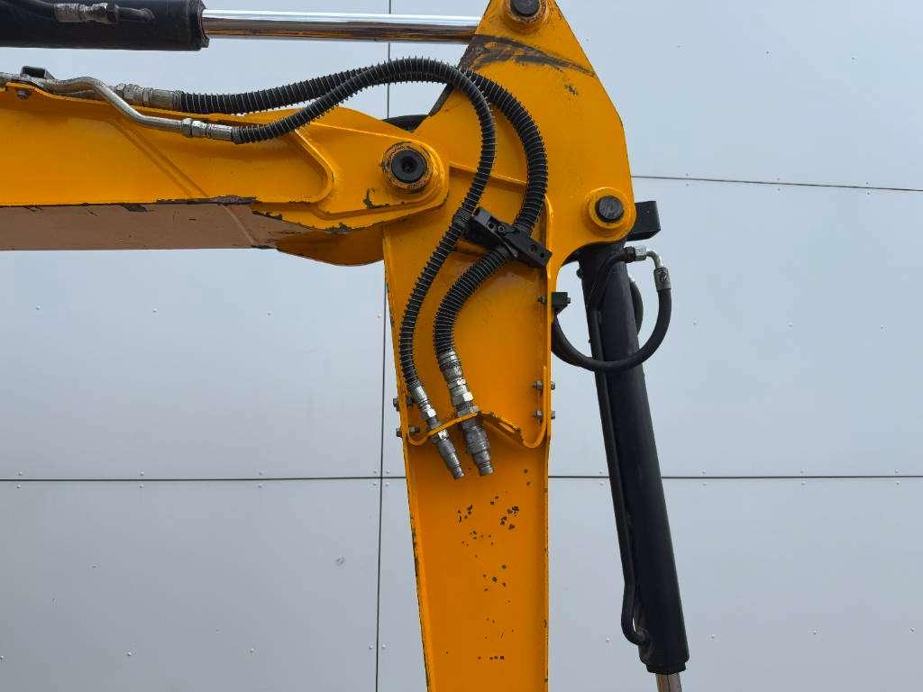 JCB 48Z-1 - Hammer Lines / Quick Coupler Foto 15