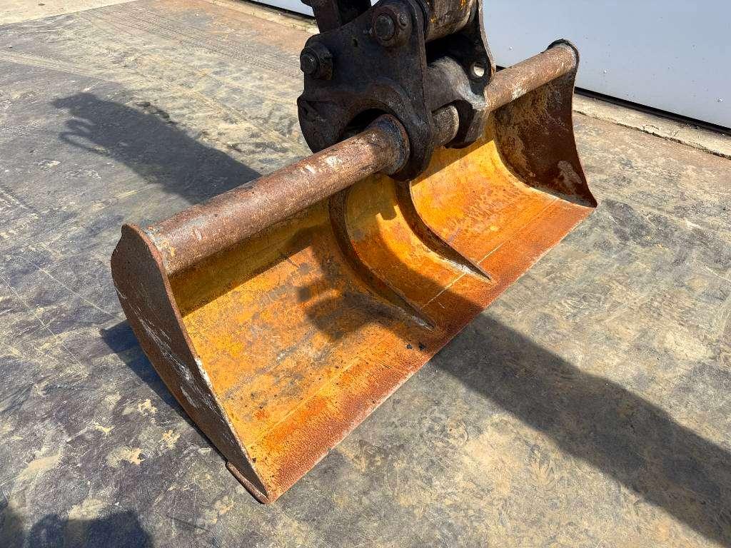 JCB 48Z-1 - Hammer Lines / Quick Coupler Foto 19
