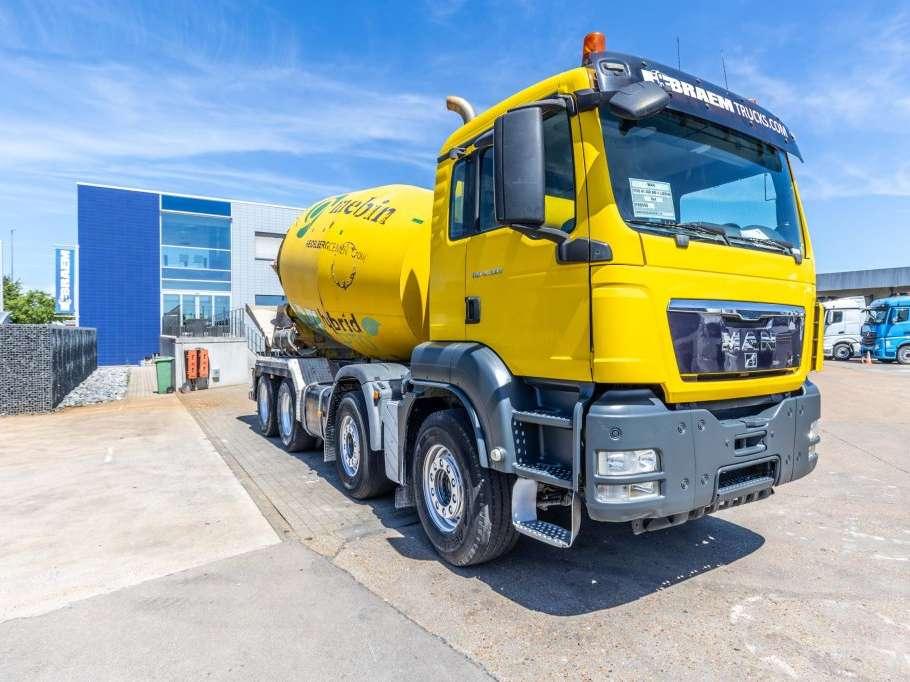 Man TGS 41.400 BB + LIEBHERR 10m3 Foto 2