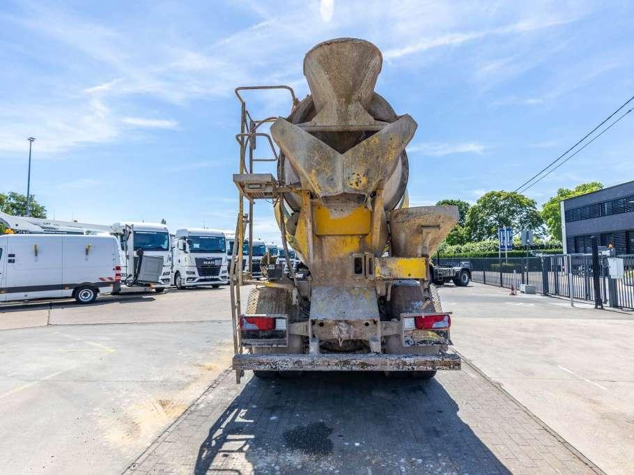 Man TGS 41.400 BB + LIEBHERR 10m3 Foto 5
