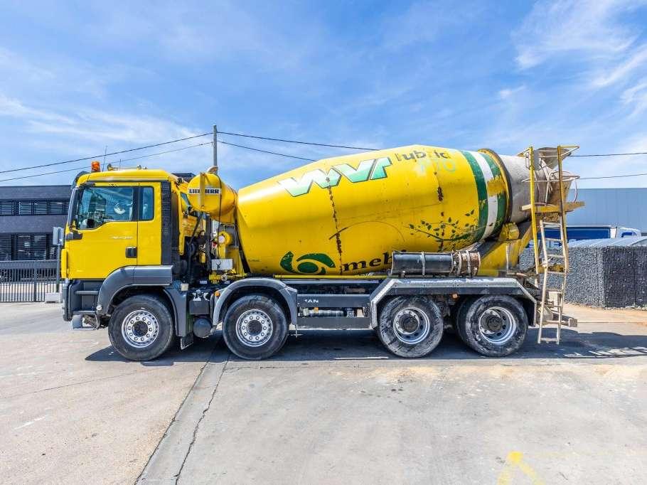 Man TGS 41.400 BB + LIEBHERR 10m3 Foto 7