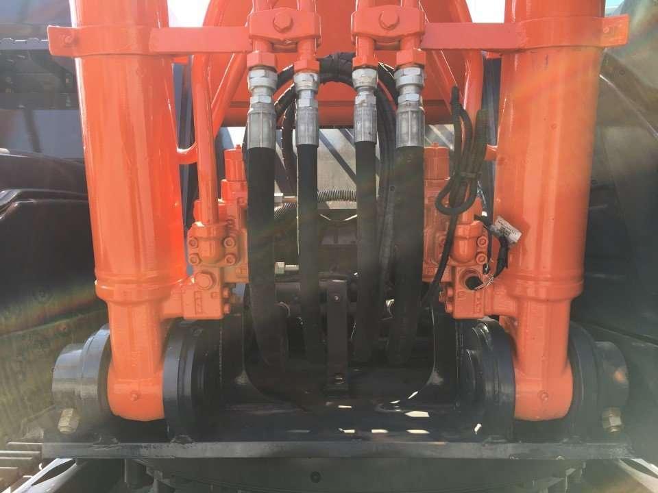 Hitachi ZX250LCN-5B Foto 5