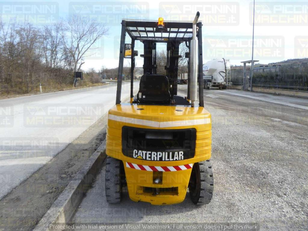 Caterpillar DP30 Foto 4