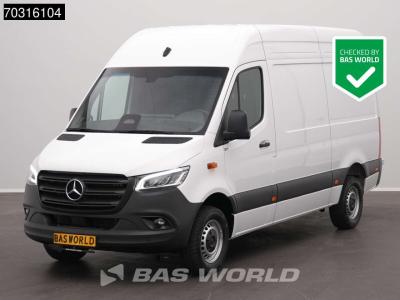 Mercedes-Benz Sprinter 317 CDI Automaat L2H2 LED Nwste model BPM vrij! MBUX Camera Airco Cruise RWD L2 A/C Cruise in vendita da BAS World B.V.