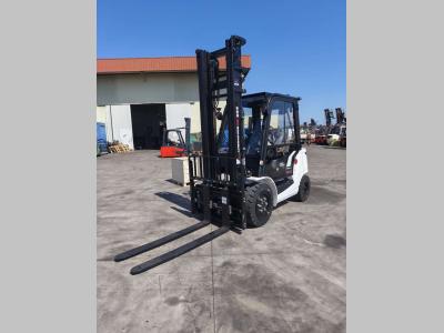 EP Equipment EFL35 PRO in vendita da Uni.Trucks Srl