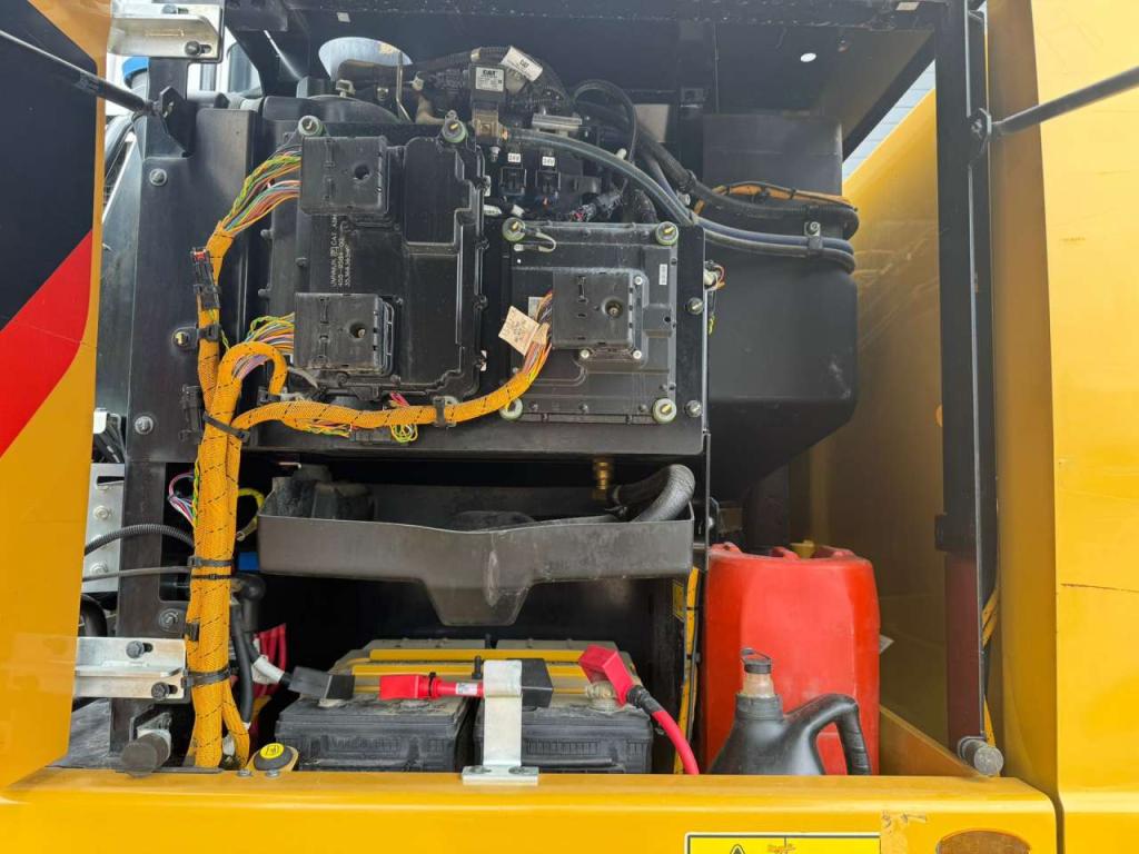 Caterpillar M320F Foto 15