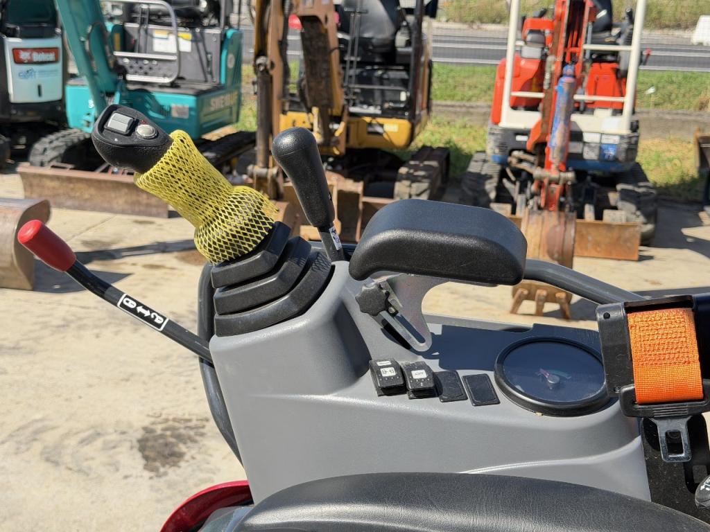 Yanmar Vio17-1 Foto 8
