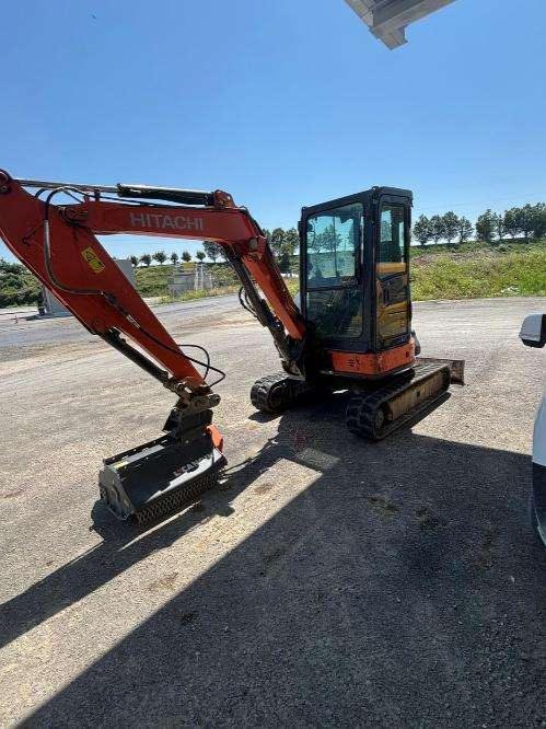 Hitachi ZX 38 U-5A Foto 1