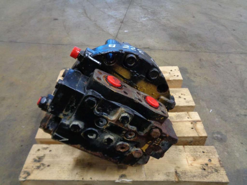 Motore di traino per Caterpillar 322 B Foto 1