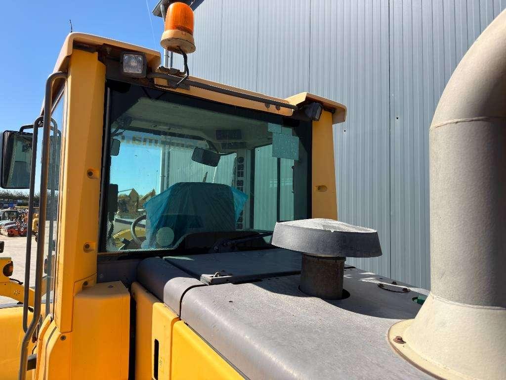 Volvo L120F Foto 7