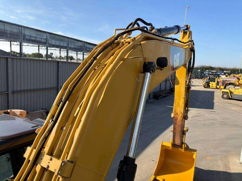 Caterpillar 320D L Foto 22