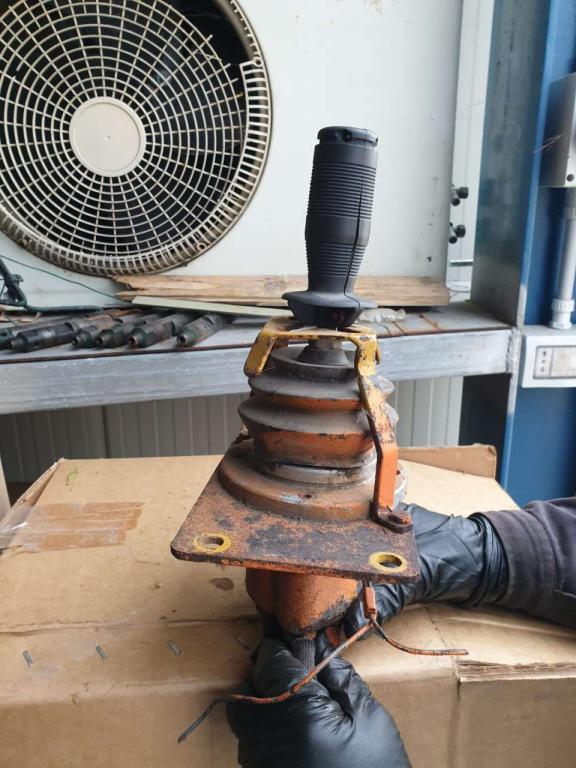 Manipolatore per Fiat Allis FL14E / FL10 Foto 1