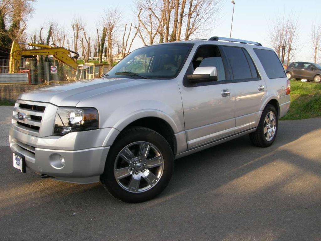 Ford Expedition Limite 4Wd Suv Foto 3