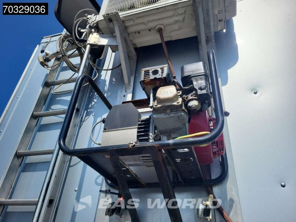 Netam-Fruehauf AC 9,5/12,5TZ Living Event Foto 7