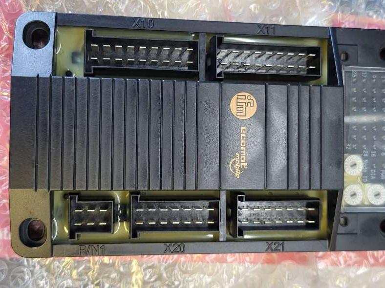 IFM CR2016 Cabinet Module Foto 2