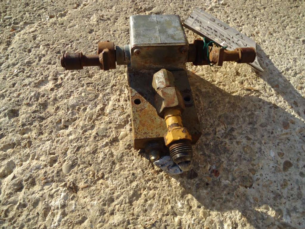 Deviatore frizioni di sterzo per Fiat Allis FL10E Foto 1