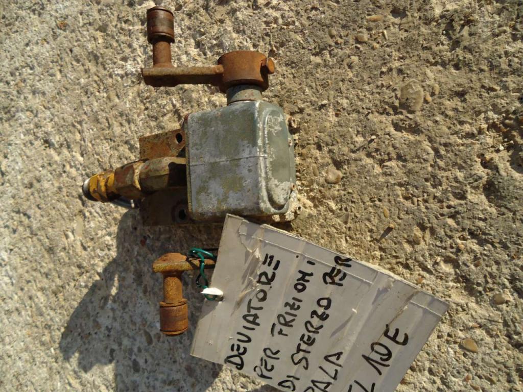 Deviatore frizioni di sterzo per Fiat Allis FL10E Foto 4