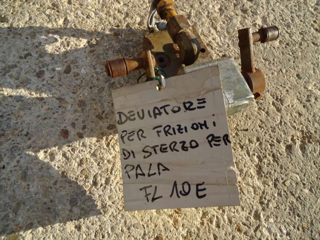 Deviatore frizioni di sterzo per Fiat Allis FL10E Foto 5