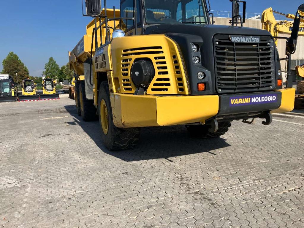 Komatsu HM300-5E0 Foto 12