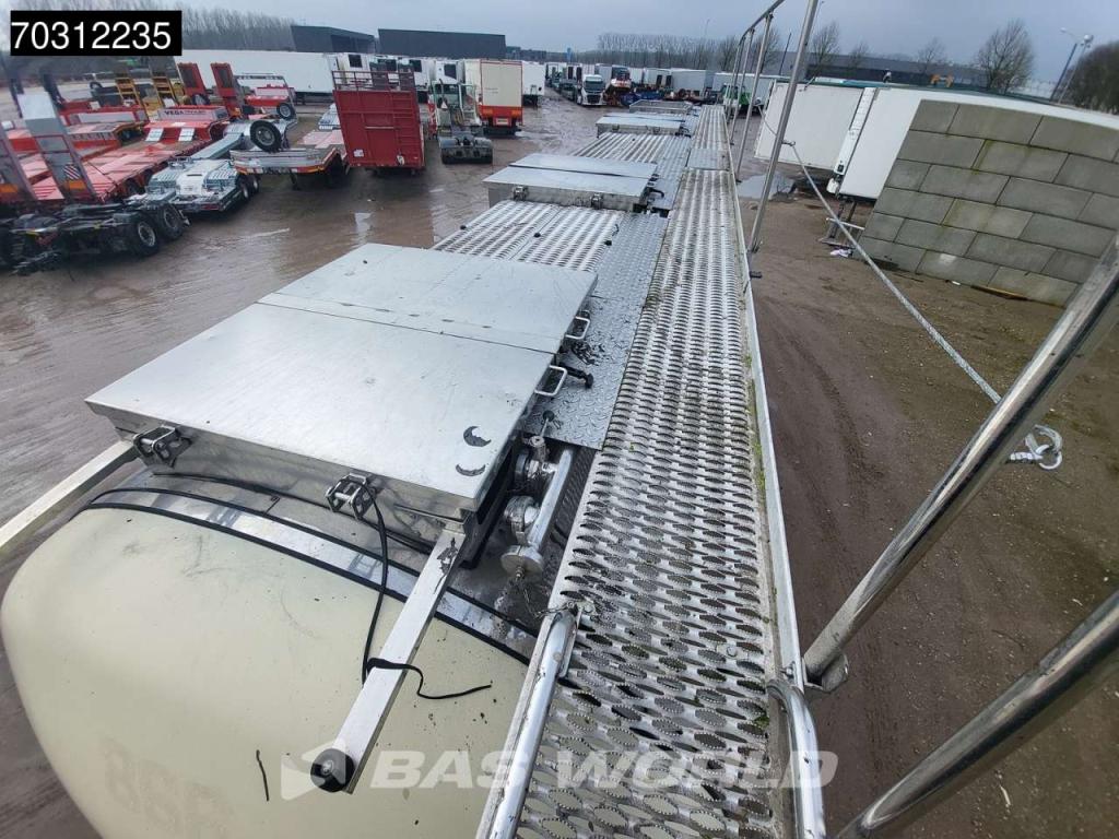 Feldbinder TSA41.3 3 axles 3 comp.7.500 /26.000 /7.500L Foto 10