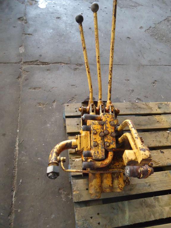 Distributore idraulico per Fiat FL6 Foto 4