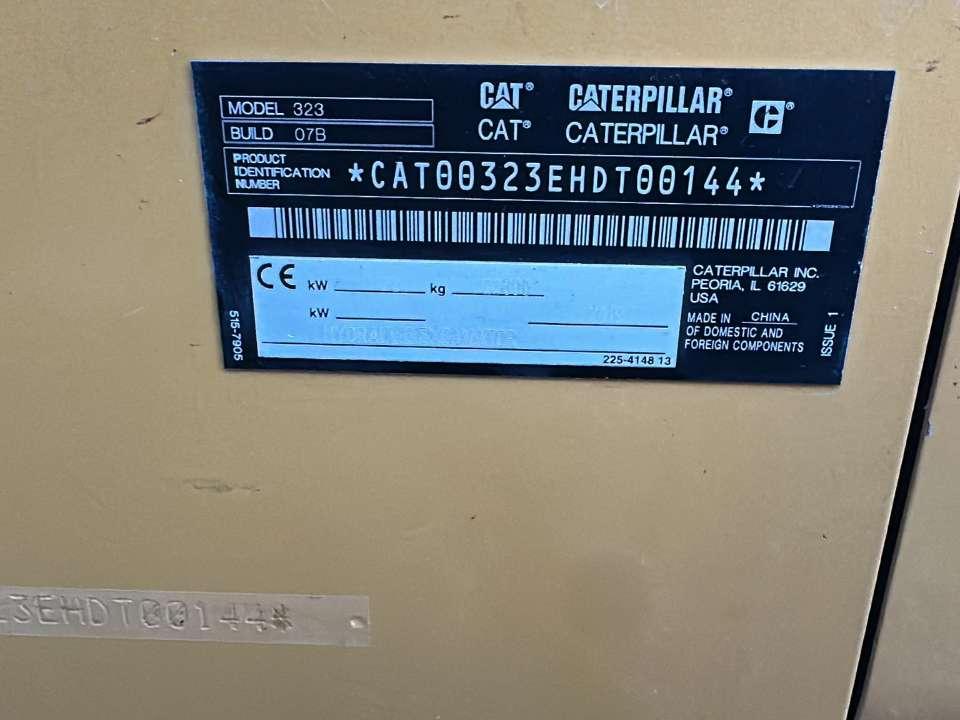 Caterpillar 323 E Foto 5