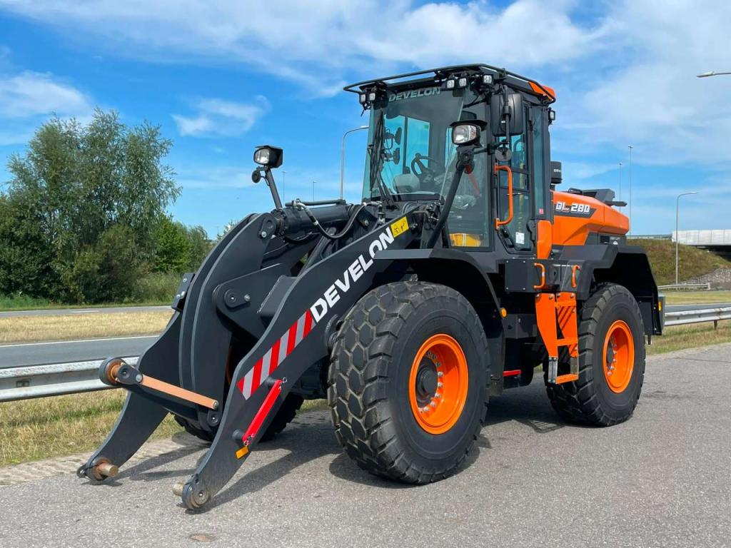 Develon DL280-7 Foto 2