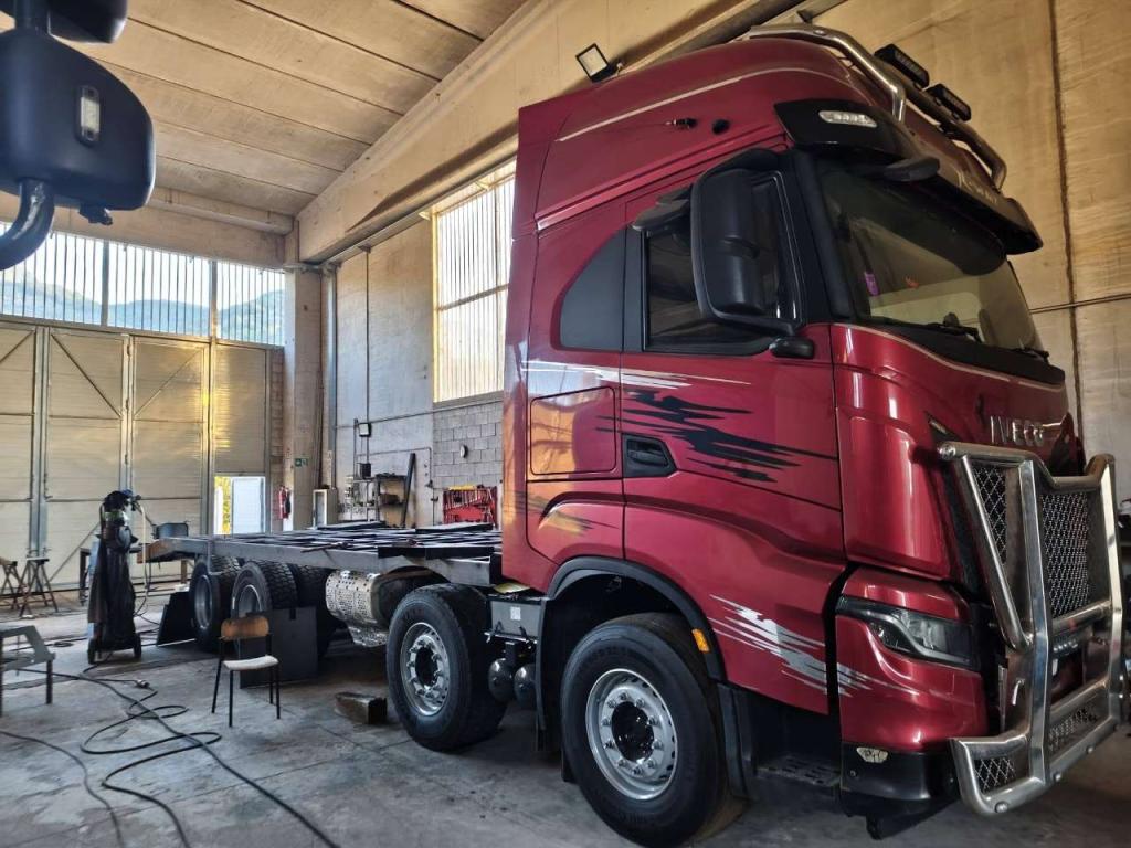 Iveco X-WAY 570 Foto 18